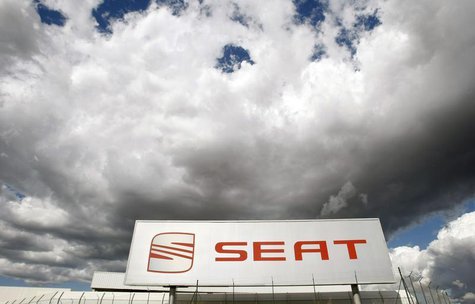 Volkswagen's Spanish car maker Seat factory is pictured in Martorell, near Barcelona, October 3, 2008. REUTERS/Albert Gea Volkswagen's Spanish car maker Seat factory is pictured in Martorell, near Barcelona, October 3, 2008. REUTERS/Albert Gea