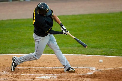 Canaries Outfielder Nick Van Stratten Canaries Outfielder Nick Van Stratten