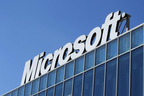 The Microsoft logo is seen at their offices in Bucharest March 20, 2013. REUTERS/Bogdan Cristel The Microsoft logo is seen at their offices in Bucharest March 20, 2013. REUTERS/Bogdan Cristel