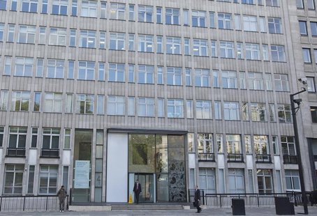 Exterior view of the office building that houses Bumi Plc in London September 25, 2012. REUTERS/Neil Hall Exterior view of the office building that houses Bumi Plc in London September 25, 2012. REUTERS/Neil Hall