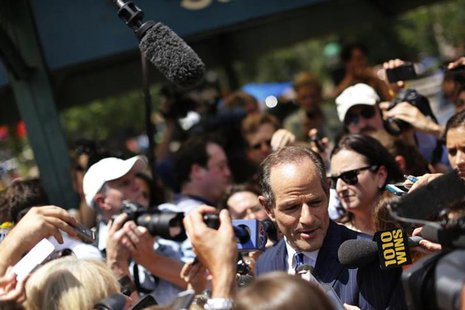 Former New York Governor Eliot Spitzer speaks to reporters during a campaign event in New York, July 8, 2013. REUTERS/Brendan McDermid Former New York Governor Eliot Spitzer speaks to reporters during a campaign event in New York, July 8, 2013. REUTERS/Brendan McDermid