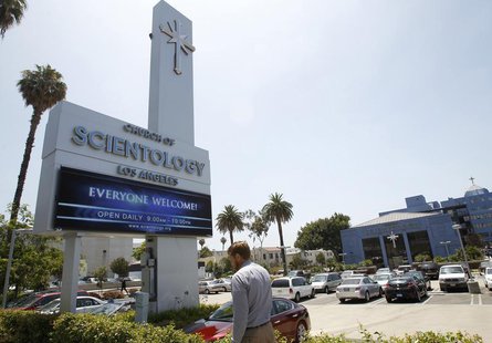 A man walks past the Church of Scientology of Los Angeles building in Los Angeles, California July 3, 2012. REUTERS/Mario Anzuoni A man walks past the Church of Scientology of Los Angeles building in Los Angeles, California July 3, 2012. REUTERS/Mario Anzuoni