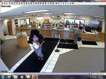 Green Bay Police are looking for this suspect, who robbed the Pioneer Credit Union at 1065 Velp Avenue on July 3, 2013. (Photo from GBPD). Green Bay Police are looking for this suspect, who robbed the Pioneer Credit Union at 1065 Velp Avenue on July 3, 2013. (Photo from GBPD).
