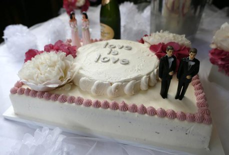 A wedding cake at a reception for same sex couples is seen at The Abbey in West Hollywood, California, July 1, 2013. REUTERS/Lucy Nicholson A wedding cake at a reception for same sex couples is seen at The Abbey in West Hollywood, California, July 1, 2013. REUTERS/Lucy Nicholson