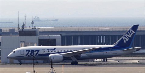 An All Nippon Airways' (ANA) Boeing Co's 787 Dreamliner plane takes off for a test flight at Haneda airport in Tokyo April 28, 2013. REUTERS An All Nippon Airways' (ANA) Boeing Co's 787 Dreamliner plane takes off for a test flight at Haneda airport in Tokyo April 28, 2013. REUTERS