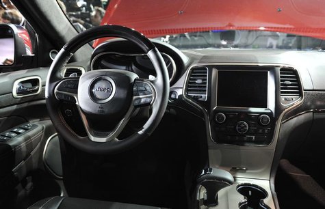 View of the interior of the 2014 Jeep Grand Cherokee at the North American International Auto Show in Detroit, Michigan January 14, 2013. RE View of the interior of the 2014 Jeep Grand Cherokee at the North American International Auto Show in Detroit, Michigan January 14, 2013. RE