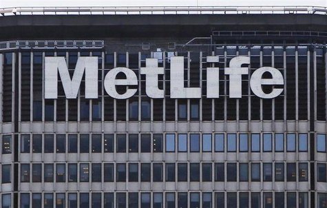 The MetLife building is seen in New York, March 8, 2010. REUTERS/Shannon Stapleton The MetLife building is seen in New York, March 8, 2010. REUTERS/Shannon Stapleton