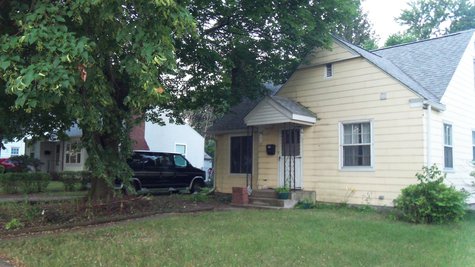 Site of double murder/suicide in Kalamazoo's Milwood neighborhood. Site of double murder/suicide in Kalamazoo's Milwood neighborhood.
