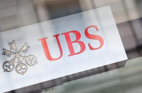 The logo of Swiss bank UBS is seen on a building in Zurich, February 13, 2013. REUTERS/Michael Buholzer The logo of Swiss bank UBS is seen on a building in Zurich, February 13, 2013. REUTERS/Michael Buholzer
