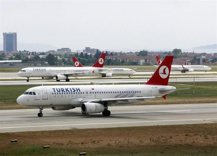 A Turkish Airlines plane prepares to take off at Ataturk International Airport in Istanbul May 15, 2013. REUTERS/Osman Orsal A Turkish Airlines plane prepares to take off at Ataturk International Airport in Istanbul May 15, 2013. REUTERS/Osman Orsal