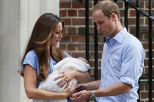 Britain's Prince William and his wife Catherine, Duchess of Cambridge appear with their baby son, as they stand outside the Lindo Wing of St Mary's Hospital, in central London July 23, 2013. (Reuters) Britain's Prince William and his wife Catherine, Duchess of Cambridge appear with their baby son, as they stand outside the Lindo Wing of St Mary's Hospital, in central London July 23, 2013. (Reuters)
