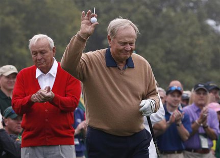 Jack Nicklaus of the U.S. (R) is applauded by Arnold Palmer of the U.S. as he is introduced during the ceremonial start for the 2013 Masters Jack Nicklaus of the U.S. (R) is applauded by Arnold Palmer of the U.S. as he is introduced during the ceremonial start for the 2013 Masters