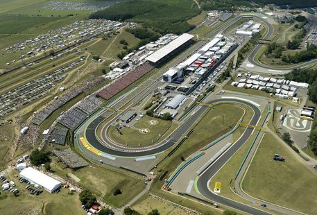 Aerial view of the Formula One Hungaroring circuit at the Hungarian F1 Grand Prix near Budapest July 29, 2012. REUTERS/ Sandor H. Szabo/Hung Aerial view of the Formula One Hungaroring circuit at the Hungarian F1 Grand Prix near Budapest July 29, 2012. REUTERS/ Sandor H. Szabo/Hung