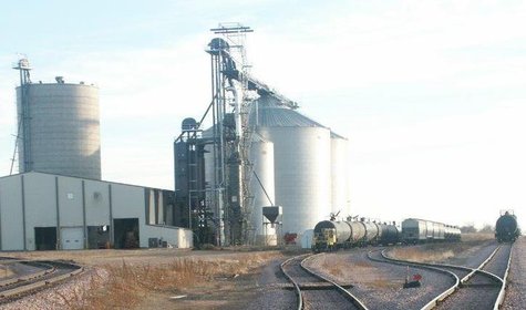 Iowa State University is conducting a survey of the U.S. livestock and poultry industries to better understand the use of animal feed coproducts from ethanol production. (SDSU.edu) Iowa State University is conducting a survey of the U.S. livestock and poultry industries to better understand the use of animal feed coproducts from ethanol production. (SDSU.edu)