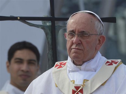 Pope Francis celebrates his final mass on Copacabana Beach in Rio de Janeiro, July 28, 2013. REUTERS/Luca Zennaro/Pool Pope Francis celebrates his final mass on Copacabana Beach in Rio de Janeiro, July 28, 2013. REUTERS/Luca Zennaro/Pool