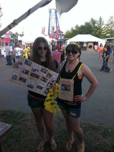 Showing WDEZ love for a chance to meet Hunter Hayes
