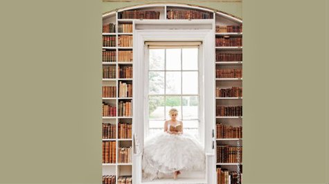 Image courtesy of Kelly Clarkson/Archetypes Studio Inc. (via ABC News Radio) Image courtesy of Kelly Clarkson/Archetypes Studio Inc. (via ABC News Radio)