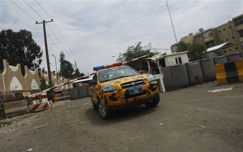 A police patrol vehicle is seen at a barricade outside the U.S. embassy in Sanaa August 5, 2013. REUTERS/Khaled Abdullah A police patrol vehicle is seen at a barricade outside the U.S. embassy in Sanaa August 5, 2013. REUTERS/Khaled Abdullah