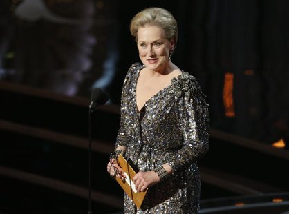 Actress Meryl Streep presents the Oscar for best actor at the 85th Academy Awards in Hollywood, California, February 24, 2013. REUTERS/Mario Actress Meryl Streep presents the Oscar for best actor at the 85th Academy Awards in Hollywood, California, February 24, 2013. REUTERS/Mario