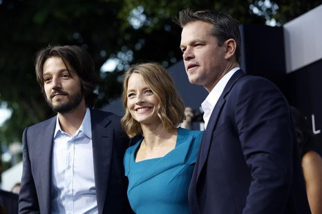 Cast members Diego Luna (L), Jodie Foster and Matt Damon pose at the world premiere of "Elysium" in Los Angeles, California August 7, 2013. Cast members Diego Luna (L), Jodie Foster and Matt Damon pose at the world premiere of "Elysium" in Los Angeles, California August 7, 2013.