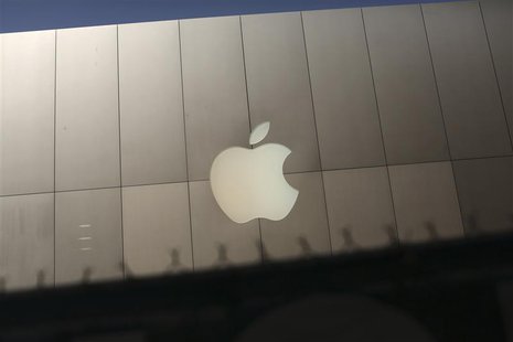 Fencing used for construction of the Central Subway obscures Apple's flagship retail store in San Francisco, California May 15, 2013. REUTER Fencing used for construction of the Central Subway obscures Apple's flagship retail store in San Francisco, California May 15, 2013. REUTER
