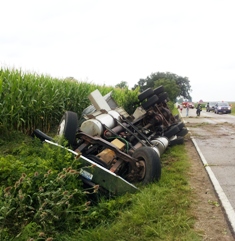 Algansee Township fertilizer tanker truck rollover August 12, 2013 Algansee Township fertilizer tanker truck rollover August 12, 2013