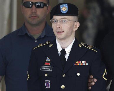 U.S. Army Private First Class Bradley Manning (R) departs the courthouse at Fort Meade, Maryland, in this July 30, 2013 file photo. REUTERS/ U.S. Army Private First Class Bradley Manning (R) departs the courthouse at Fort Meade, Maryland, in this July 30, 2013 file photo. REUTERS/