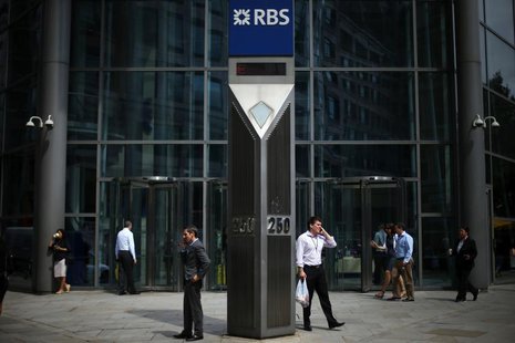 Men speak on their mobile phones outside a Royal Bank of Scotland office in the City of London August 2, 2013. REUTERS/Andrew Winning Men speak on their mobile phones outside a Royal Bank of Scotland office in the City of London August 2, 2013. REUTERS/Andrew Winning