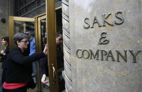 The outside of the Saks Fifth Avenue store is seen in New York October 8, 2009. REUTERS/Shannon Stapleton The outside of the Saks Fifth Avenue store is seen in New York October 8, 2009. REUTERS/Shannon Stapleton