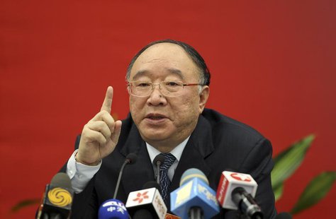 Chongqing mayor Huang Qifan speaks during a news conference in Beijing March 4, 2011. Picture taken March 4, 2011. REUTERS/Stringer Chongqing mayor Huang Qifan speaks during a news conference in Beijing March 4, 2011. Picture taken March 4, 2011. REUTERS/Stringer
