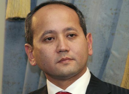 Dissident Kazakh oligarch Mukhtar Ablyazov is seen in Almaty in this November 27, 2006 file photo. REUTERS/Vladimir Tretyakov Dissident Kazakh oligarch Mukhtar Ablyazov is seen in Almaty in this November 27, 2006 file photo. REUTERS/Vladimir Tretyakov