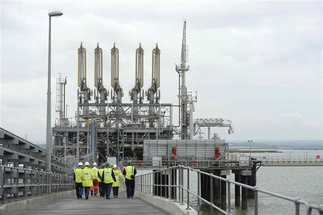 Jetty eight is seen at National Grid's liquified natural gas (LNG) plant at the Isle of Grain in southern England August 16, 2013. REUTERS/P Jetty eight is seen at National Grid's liquified natural gas (LNG) plant at the Isle of Grain in southern England August 16, 2013. REUTERS/P