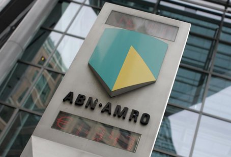 The ABN Amro logo is seen in central London May 29, 2007. REUTERS/Stephen Hird The ABN Amro logo is seen in central London May 29, 2007. REUTERS/Stephen Hird