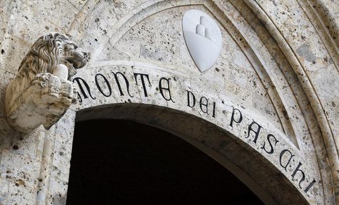 The main entrance to Monte Dei Paschi bank headquarters is pictured in Siena January 25, 2013. REUTERS/Stefano Rellandini The main entrance to Monte Dei Paschi bank headquarters is pictured in Siena January 25, 2013. REUTERS/Stefano Rellandini
