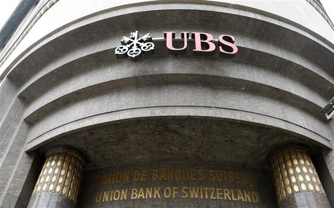 The logo of Swiss bank UBS is seen at a branch office in the north-eastern Swiss town of St. Gallen July 3, 2013. REUTERS/Arnd Wiegmann The logo of Swiss bank UBS is seen at a branch office in the north-eastern Swiss town of St. Gallen July 3, 2013. REUTERS/Arnd Wiegmann