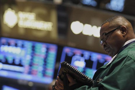 A trader works on the floor of the New York Stock Exchange August 26, 2013. REUTERS/Brendan McDermid A trader works on the floor of the New York Stock Exchange August 26, 2013. REUTERS/Brendan McDermid