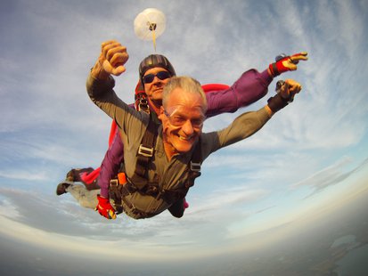 Governor Dennis Daugaard parachuting over Madison, S.D. (SD.gov) Governor Dennis Daugaard parachuting over Madison, S.D. (SD.gov)