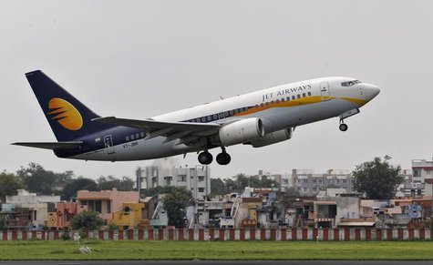 A Jet Airways passenger aircraft takes off from the airport in the western Indian city of Ahmedabad August 12, 2013. REUTERS/Amit Dave A Jet Airways passenger aircraft takes off from the airport in the western Indian city of Ahmedabad August 12, 2013. REUTERS/Amit Dave