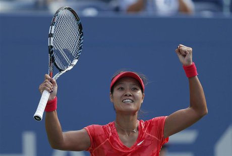 Li Na of China celebrates after defeating Ekaterina Makarova of Russia at the U.S. Open tennis championships in New York September 3, 2013. Li Na of China celebrates after defeating Ekaterina Makarova of Russia at the U.S. Open tennis championships in New York September 3, 2013.