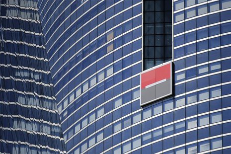 The logo of French bank Societe Generale is seen on a building in the financial district of La Defense near Paris August 1, 2013. REUTERS/Be The logo of French bank Societe Generale is seen on a building in the financial district of La Defense near Paris August 1, 2013. REUTERS/Be