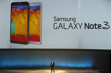 Shin Jong-kyun, President and CEO, head of IT and Mobile Communication division of Samsung presents the Samsung Galaxy Note 3 during its lau Shin Jong-kyun, President and CEO, head of IT and Mobile Communication division of Samsung presents the Samsung Galaxy Note 3 during its lau