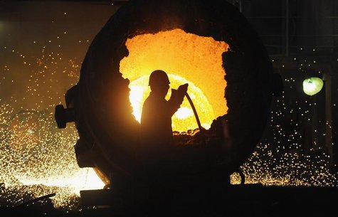 A worker operates a furnace at a steel plant in Hefei, Anhui province August 18, 2013. REUTERS/Stringer A worker operates a furnace at a steel plant in Hefei, Anhui province August 18, 2013. REUTERS/Stringer