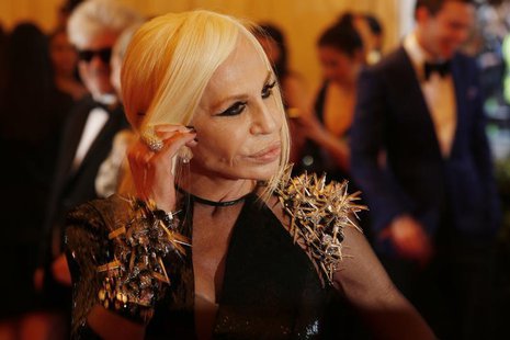 Fashion designer Donatella Versace arrives at the Metropolitan Museum of Art Costume Institute Benefit celebrating the opening of "PUNK: Cha Fashion designer Donatella Versace arrives at the Metropolitan Museum of Art Costume Institute Benefit celebrating the opening of "PUNK: Cha