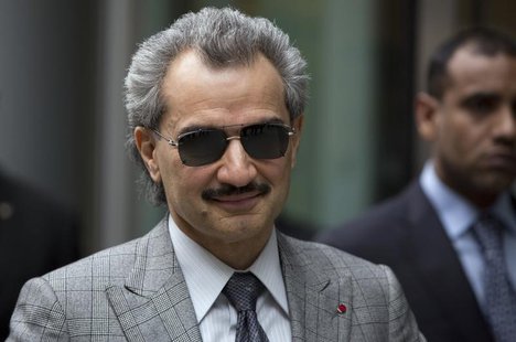 Prince Alwaleed bin Talal is seen leaving the High Court in London in this July 2, 2013 file photograph. REUTERS/Neil Hall/Files Prince Alwaleed bin Talal is seen leaving the High Court in London in this July 2, 2013 file photograph. REUTERS/Neil Hall/Files