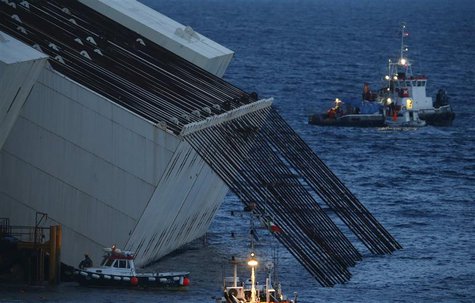 Cables used for the parbuckling of the capsized cruise liner Costa Concordia are seen during the preparation of the operation outside Giglio Cables used for the parbuckling of the capsized cruise liner Costa Concordia are seen during the preparation of the operation outside Giglio