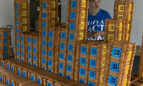 David Stumpf attempts Guinness World Record for most Lincoln Logs used in a free standing structure (Photo courtesy of Fox 11) David Stumpf attempts Guinness World Record for most Lincoln Logs used in a free standing structure (Photo courtesy of Fox 11)