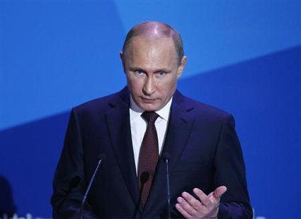 Russian President Vladimir Putin speaks during a meeting with 'Valdai' International Discussion Club members in the town of Valdai September 19, 2013.
Credit: Reuters/Alexander Zemlianichenko/Pool Russian President Vladimir Putin speaks during a meeting with 'Valdai' International Discussion Club members in the town of Valdai September 19, 2013.
Credit: Reuters/Alexander Zemlianichenko/Pool