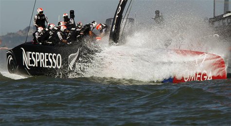 Emirates Team New Zealand sails against Oracle Team USA during Race 16 of the 34th America's Cup yacht sailing race in San Francisco, Califo Emirates Team New Zealand sails against Oracle Team USA during Race 16 of the 34th America's Cup yacht sailing race in San Francisco, Califo
