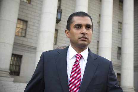 Mathew Martoma leaves Manhattan Federal Court after facing charges on an insider trading scheme in New York August 23, 2013. REUTERS/Andrew Mathew Martoma leaves Manhattan Federal Court after facing charges on an insider trading scheme in New York August 23, 2013. REUTERS/Andrew
