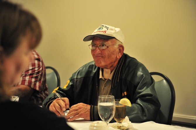 Green & Gold Legends Lunch in Wausau with Fuzzy Thurston. Photo by Dave Kallaway.